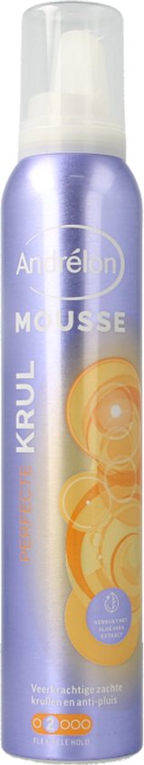 Andrélon Perfecte Krul mousse in een paarse spuitbus met oranje en gele cirkels. Verkozen met VEERKRCHT & ANTI-PLUIS.
