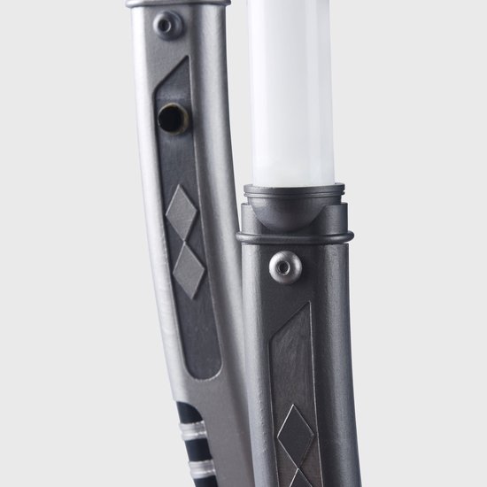 UKONIC - Star Wars - Lampe de bureau Ahsoka Double Sabres Lasers (Version Mandalorien) LED - 60cm
