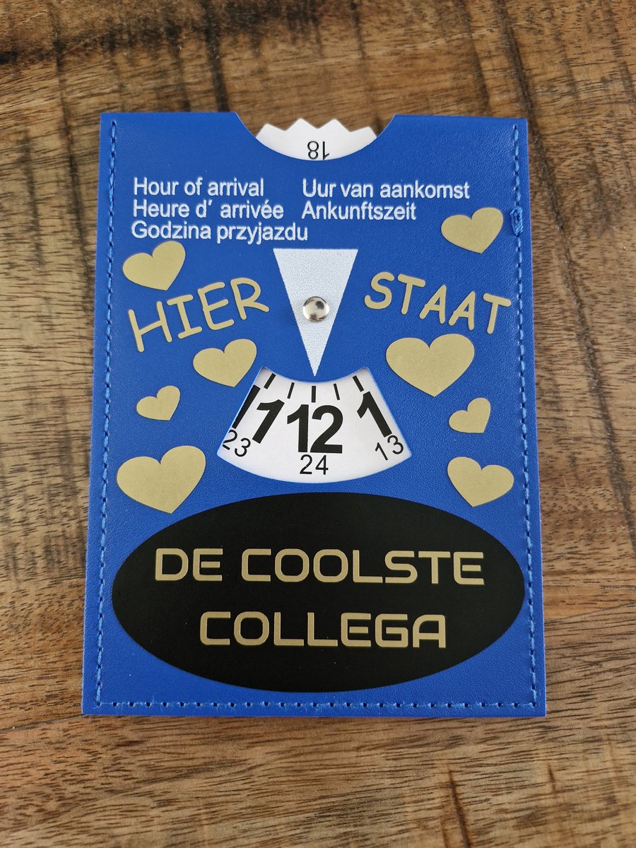 Parkeerschrijf met tekst- Hier staat - De coolste collega - blauwe zone- parkeerkaart- blauweschijf