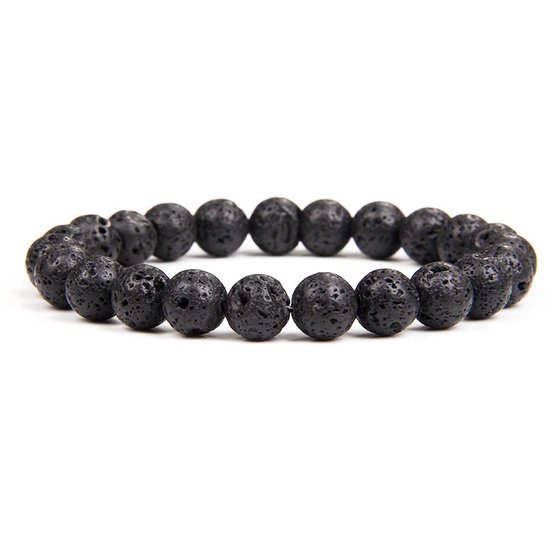 Zwarte lavasteen kralenarmband, van voren gefotografeerd op een witte achtergrond.