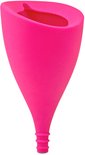 Lily Cup™ rose vif sur fond blanc.