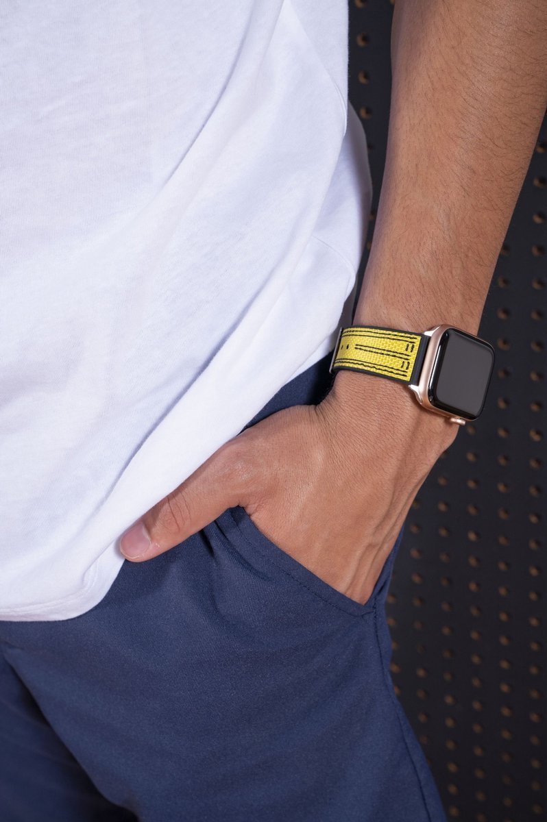 Guess Guess Apple Band Verwisselbaar Horlogebandje (42Mm-44Mm) Geel Armband: 100% Leer Not Applicable CS3003S2