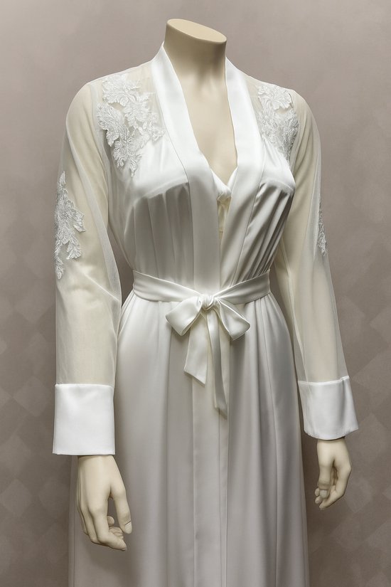 Luxe nachtjurk met bijpassende kamerjas - White