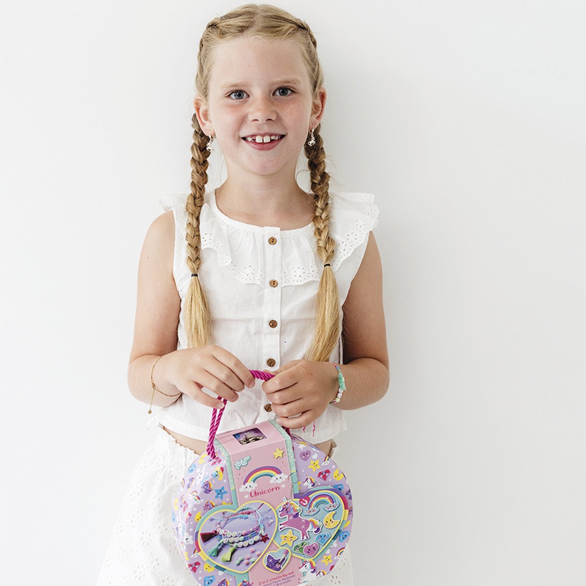 Totum unicorn knutselkoffertje 2 in 1 letter armbandjes maken en diamond paint magneten - 250 delige knutselset speelgoed meisjes vanaf 5 jaar, knutselen cadeau tip — afbeelding 9