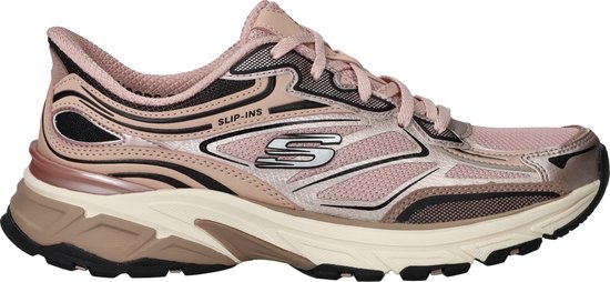 Roze Skechers sneaker met zilveren en zwarte accenten, veters en opvallende zool.