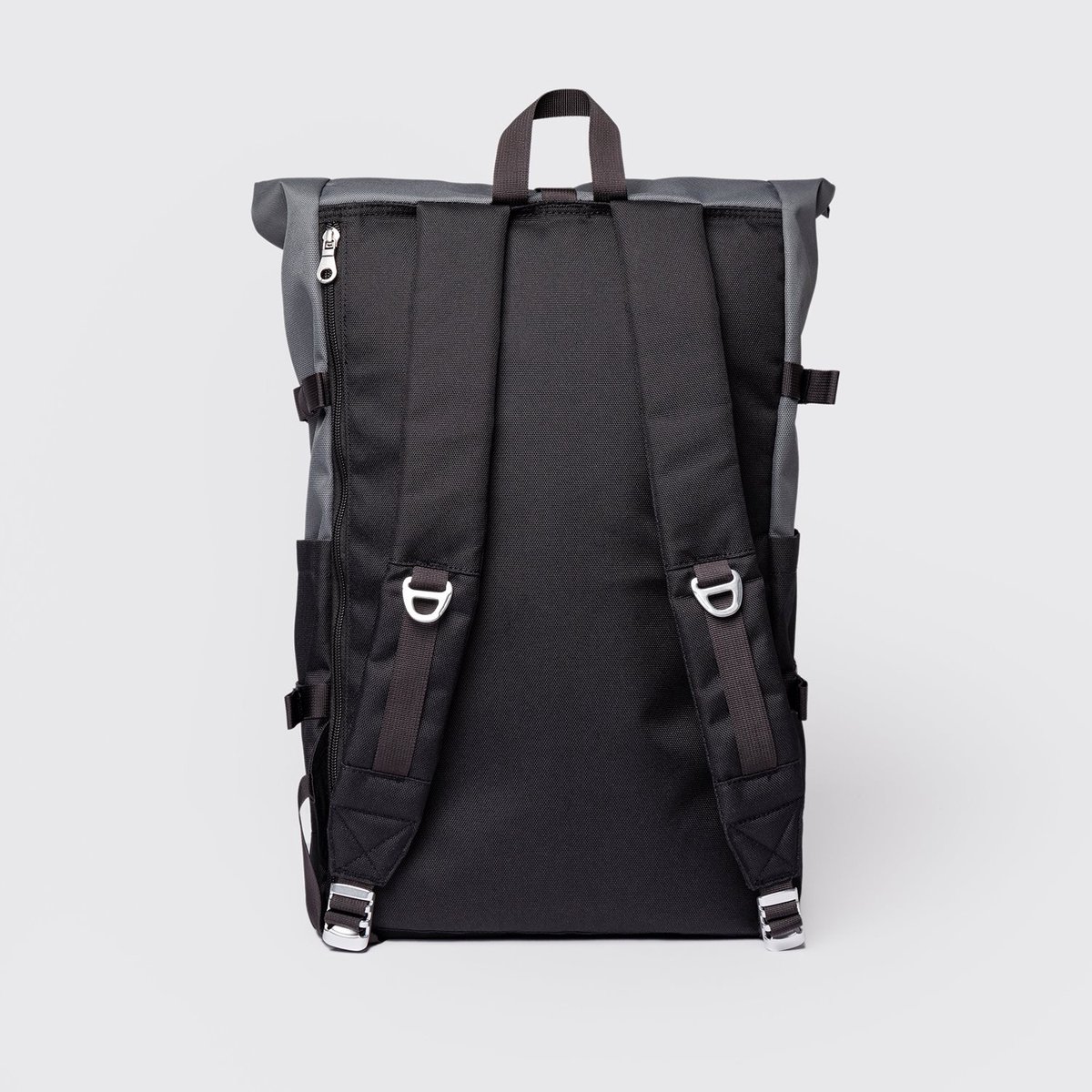 Sandqvist Icon Rolltop Backpack L multi dark with black leather