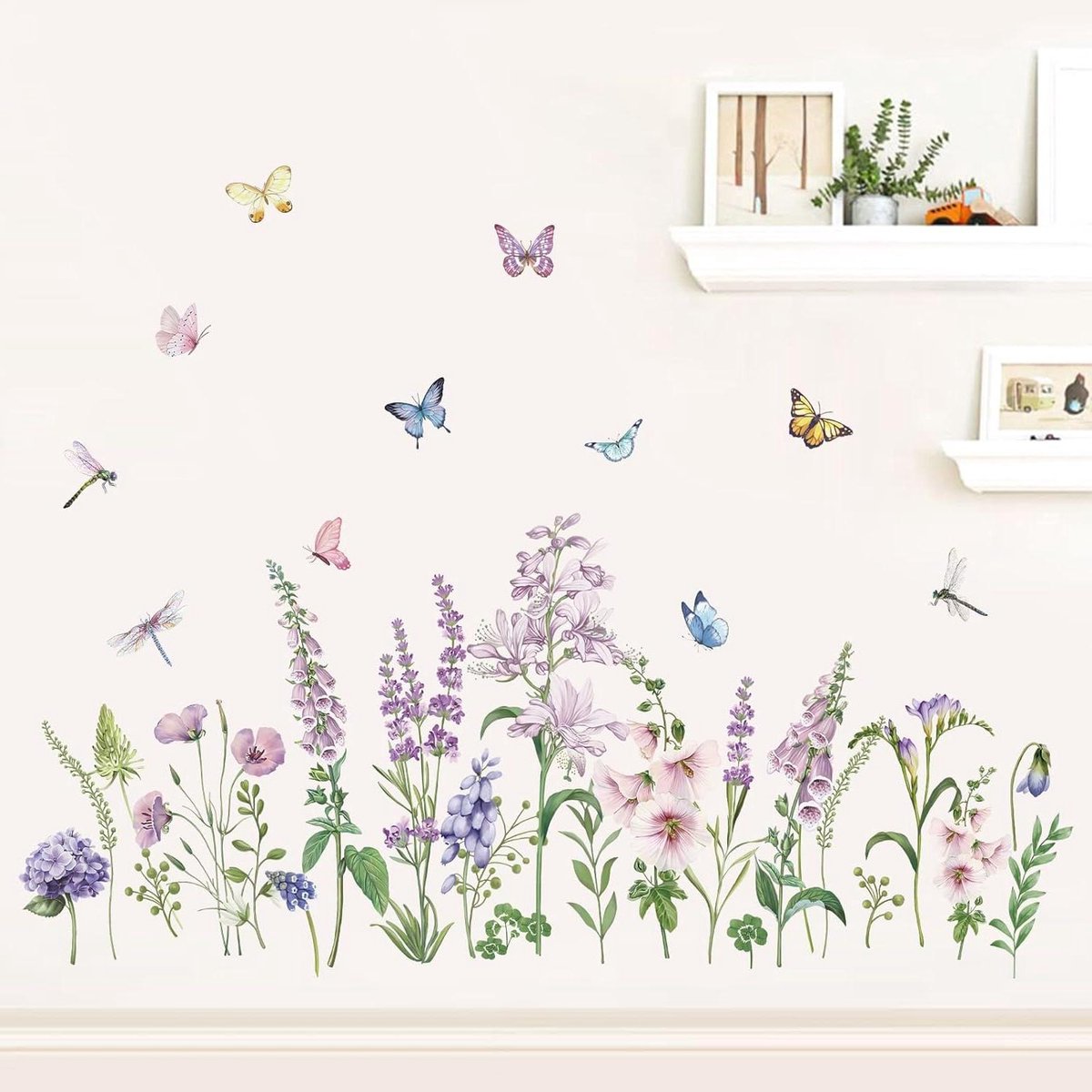 Allecto Plus - Lavendel Paars Bloemen Muursticker - Tuin Bloem Vlinder Wanddecoratie voor Slaapkamer en Woonkamer - Decoratie voor Sofa Achtergrond met 3D Effect