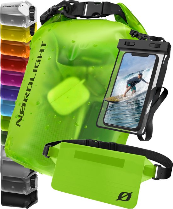 Een assortiment van Nordlight waterdichte tassen in verschillende kleuren, met een grote neongroene tas, een telefoonhoesje en een heuptas.