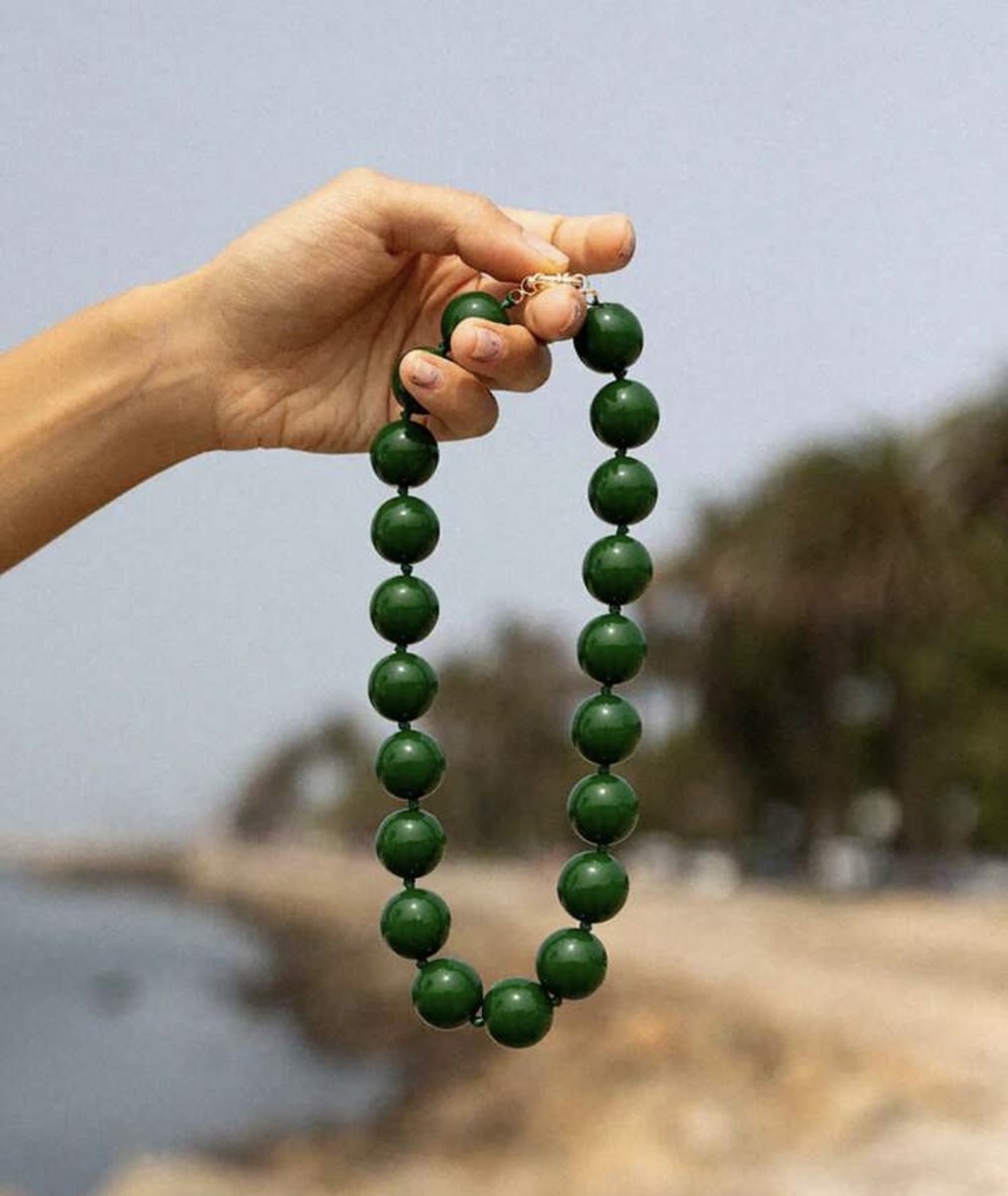 Groene statement ketting met ronde kralen - statement ketting - ketting met kralen - ketting - ketting groen - groene ketting - bubble grote kralen ketting - green necklace - necklace green - statement ketting - mystic ketting