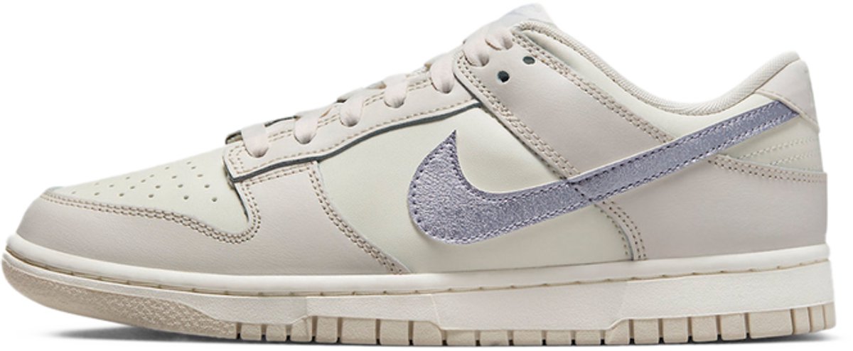 Nike Dunk Low ESS Trend - Maat 42 - Sneaker - Wit/Paars - Limited edition