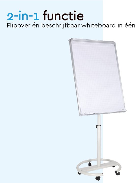 Wit flipoverbord op een verrijdbaar onderstel. "2-in-1 functie: Flipover én beschrijfbaar whiteboard".