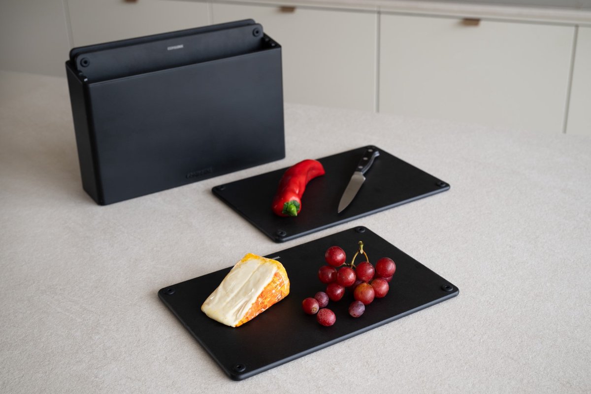 Combekk Snijplankenset 4pcs - 100% Gerecycled ABS en FSC Geperst Hout – Microplasticvrij - Antibacterieel - Vaatwasser bestendig – Zwart – 20x30 cm – foto 4