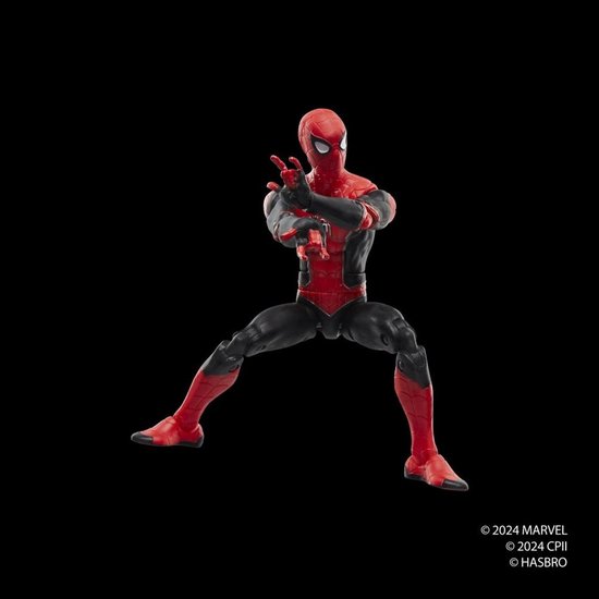 Spiderman actiefiguur, 'Upgraded Suit', in rood en zwart, in een gevechtshouding.