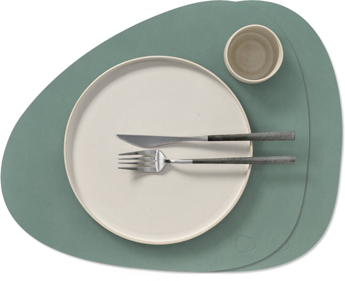 LIND DNA Placemats Nupo - Leer - Pastel Green - Curved - 44 x 37 cm - 2 Stuks