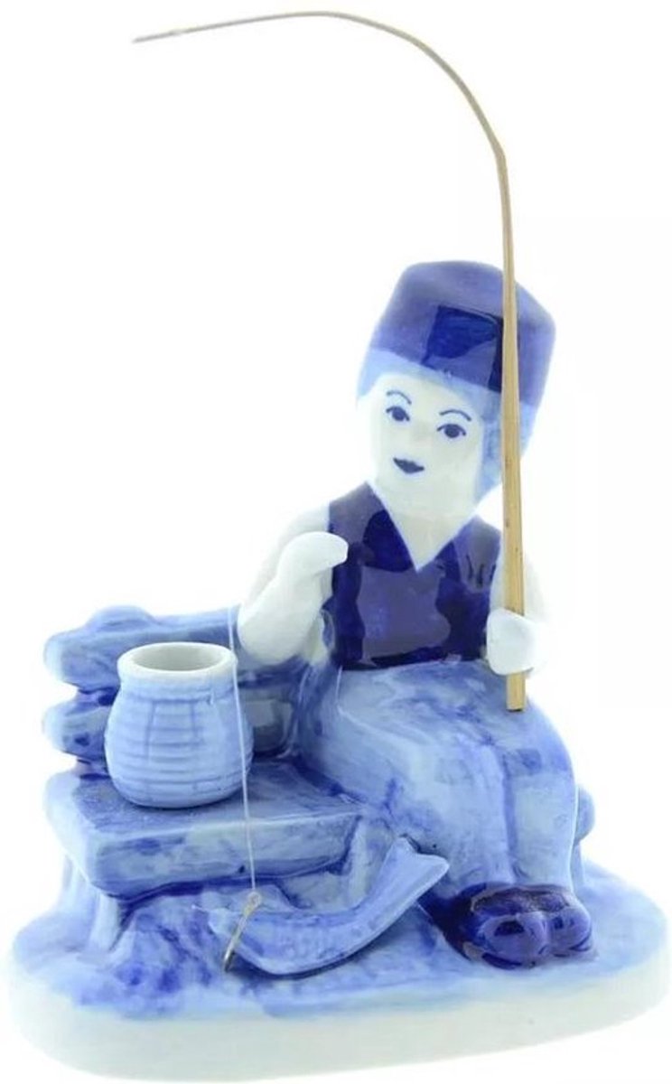 Delftsblauwe Visser – Vissersvrouwtje – Blauw-Witte Hollands Trots Souvenir – 12 cm
