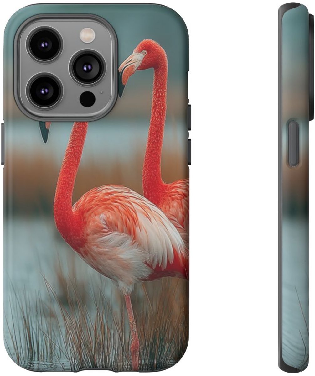 Drie Flamingo’s in Moerasland – Telefoonhoesje Geschikt voor iPhone 14 Pro