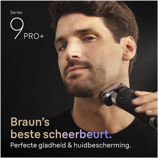 Homme se rasant le cou avec un rasoir Braun Series 9 PRO+, argent et noir.