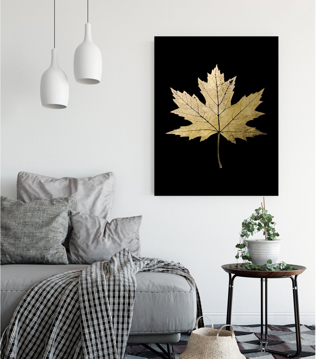 Gouden Esdoornblad Kunstwerk op Acrylglas – Exclusieve Natuurdecoratie met Bladgoud
