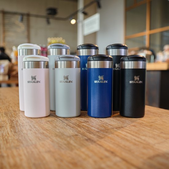 Vacuüm Geïsoleerde Roestvrijstalen Fles 500ml met Beker voor Warme en Koude Dranken | bol