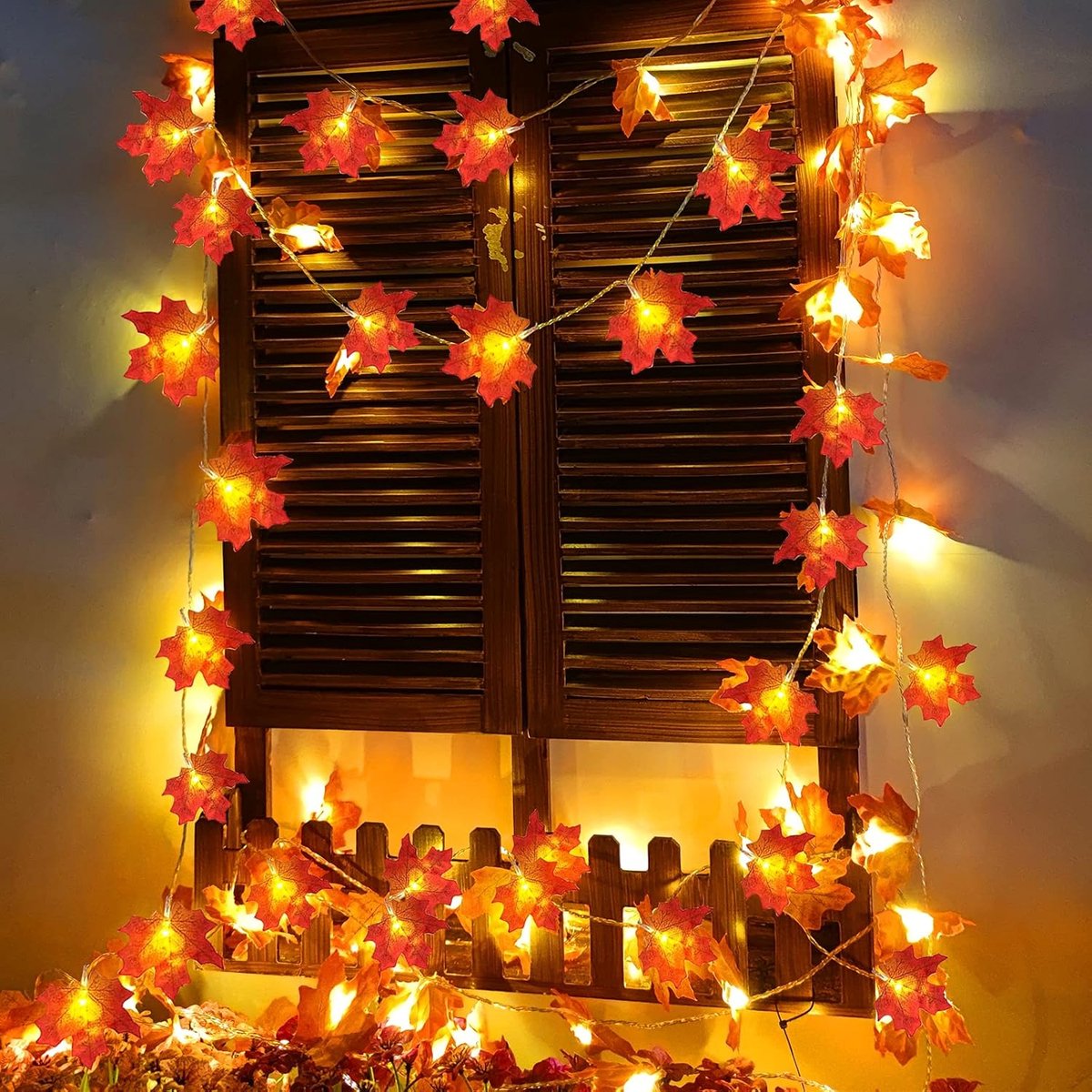 Halloween Decoratie - Herfst Decoratie Lichtslinger - Batterij Aangedreven - Sfeerverlichting Binnen & Buiten - Feest - Tuin - Kerst - DIY - IP42 - 6M 40 LED’s - Oranje Rood Esdoornbladeren