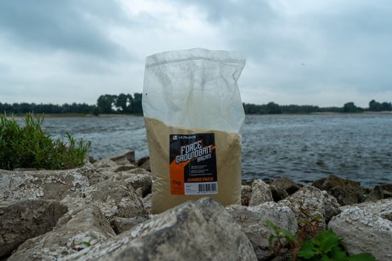 Ultimate Force Baits Lokvoer Sweet Carp Mix (7kg) - Lokvoer van Merkloos — afbeelding 3