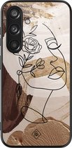 Casimoda® hoesje - Geschikt voor Samsung Galaxy S24 - Abstract Gezicht Bruin - Luxe Hard Case Zwart - Backcover telefoonhoesje - Bruin/beige
