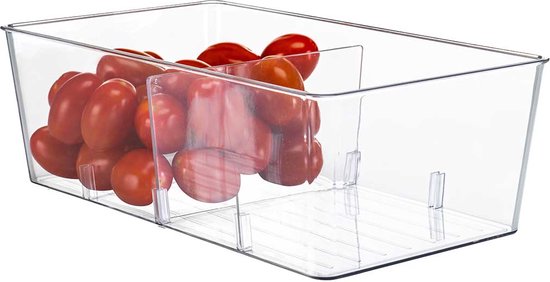Doorzichtige opbergbak met een compartiment, gevuld met rode cherrytomaten. De bak staat op een witte achtergrond.