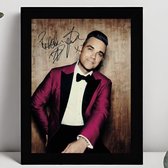 Robbie Williams Ingelijste Handtekening – 15 x 10cm In Klassiek Zwart Frame – Gedrukte handtekening – Take That - Let me entertain you