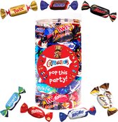Mars Celebrations mega chocolademix met opschrift "Pop this party!" - chocolade van Twix, Snickers, Mars, Bounty, Maltesers, MilkyWay & Galaxy - 580g