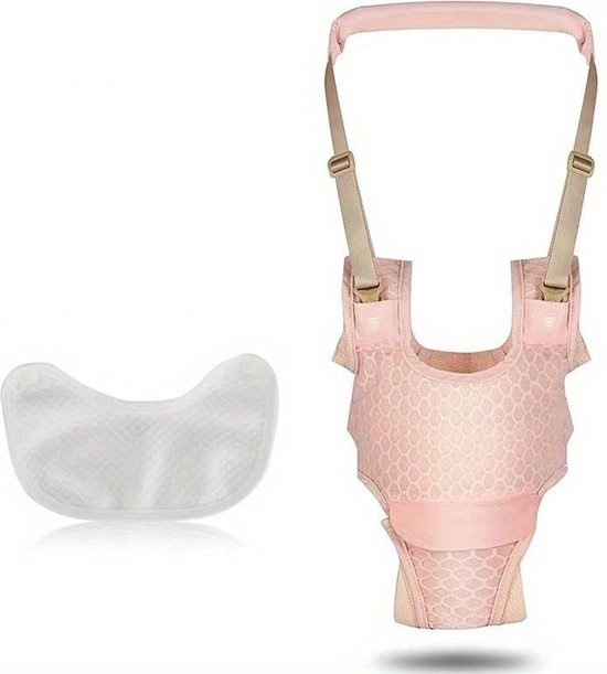 Un harnais d'apprentissage rose pour bébé avec un motif nid d'abeille et une bavoir blanc matelassé séparé sur fond blanc.