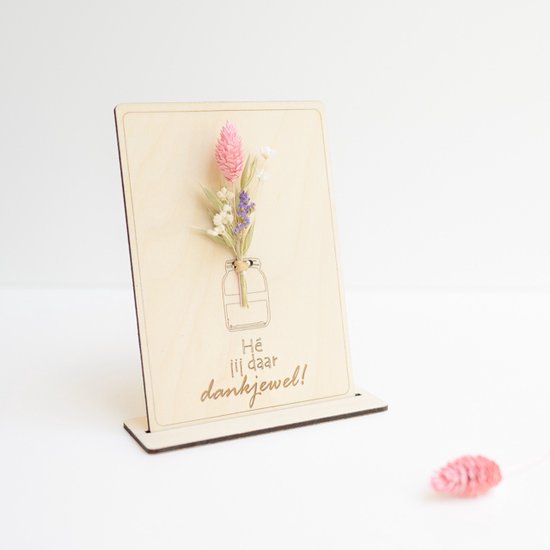 Kadoosje mini "Dankjewel" (roze) - by Nordhus - mini boeketje op houten kaartje - droogbloemen - origineel cadeau - dankjewel - zomaar - einde schooljaar - liefste juf - beste meester - bedankje leerkracht