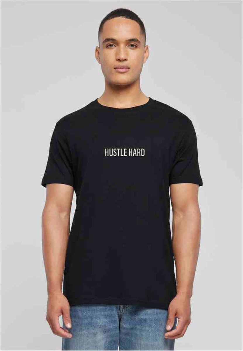 Mister Tee Hustle Wording EMB Heren T-shirt XXL Zwart