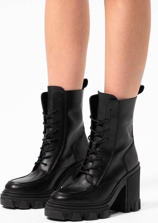 Sacha - Dames - Zwarte leren veterboots met plateau hak - Maat 42