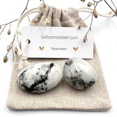 Geboortesteen juni - Maansteen trommel zakje - edelsteen - knuffelsteen - gefeliciteerd - klein cadeau - verjaardag kado hem/haar - origineel geschenk - geluk - bescherming