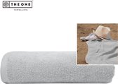 The One Towelling Classic Supersize strandlaken - 100 x 210 cm - Extra grote handdoek - 100% Gekamd katoen - Lichtgrijs