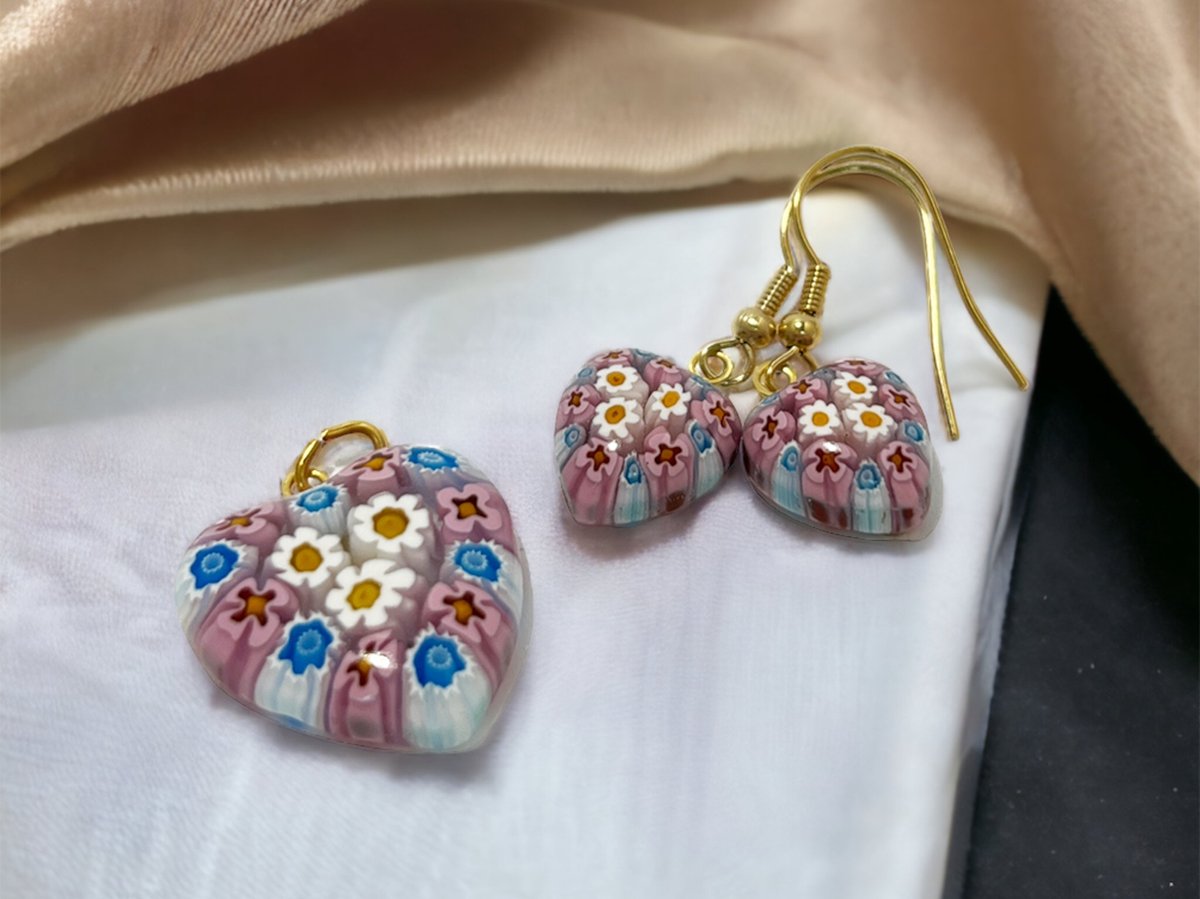 Corte Murrina - Sieradenset - Murano glas - Sassari – Oorbellen – Hanger - Roze - Wit - Exclusief bij Bella Murano