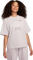 Nike sportswear classic t-shirt in de kleur paars.