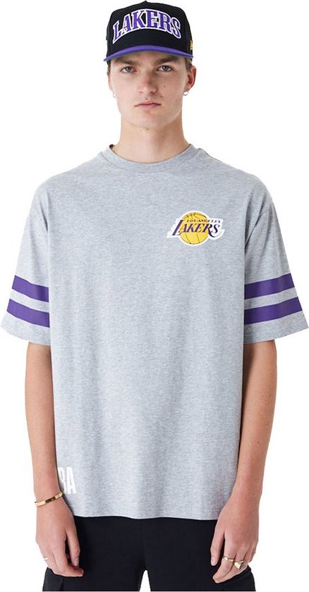 New Era Nba Arch Grphc Los Angeles Lakers T-shirt Met Korte Mouwen Grijs M Man