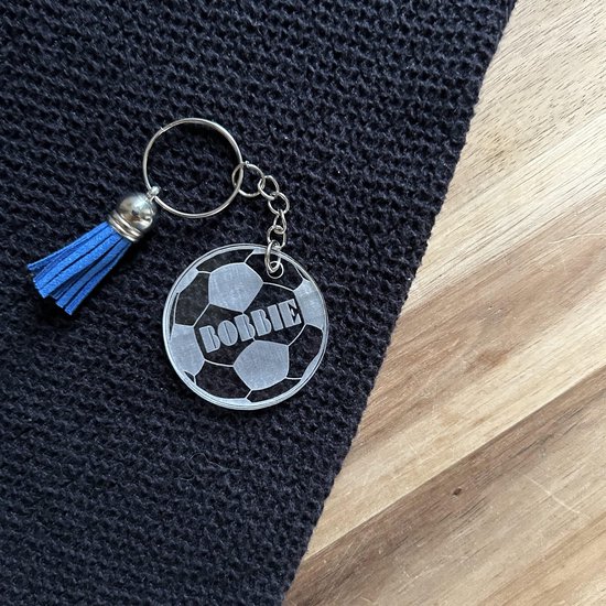 Voetbal sleutelhanger met naam - gepersonaliseerd - cadeau - sport - sleutel