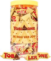 Toblerone Mini chocolat "I Love You" - Cadeau Saint Valentin - chocolat au lait au nougat, amande et miel - 500g