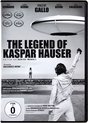 Voorkant van de dvd-hoes van 'The Legend of Kaspar Hauser' met een man op de voorgrond die met zijn armen omhoog naar een vliegende schotel kijkt.