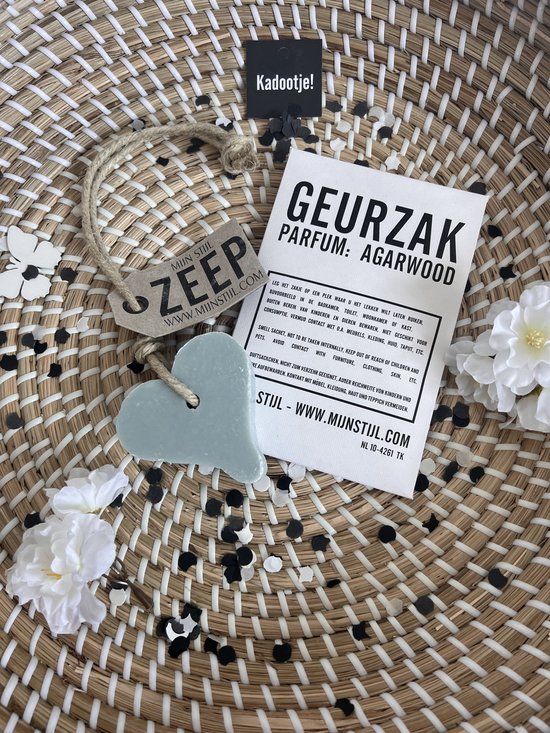 Mijn Stijl Geurzak Agarwood Parfum met Zeep Hartje - Leuk ingepakt als Cadeau Brievenbuscadeau Gift Geschenk Verjaardagscadeau