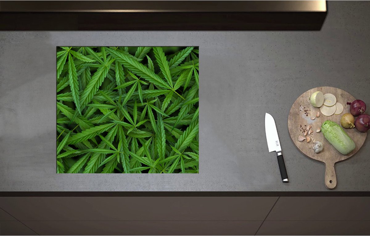 Inductieplaat Beschermer - Bovenaanzicht van Cannabis Planten - 58x52 cm - 2 mm Dik - Inductie Beschermer - Bescherming Inductiekookplaat - Kookplaat Beschermer van Wit Vinyl