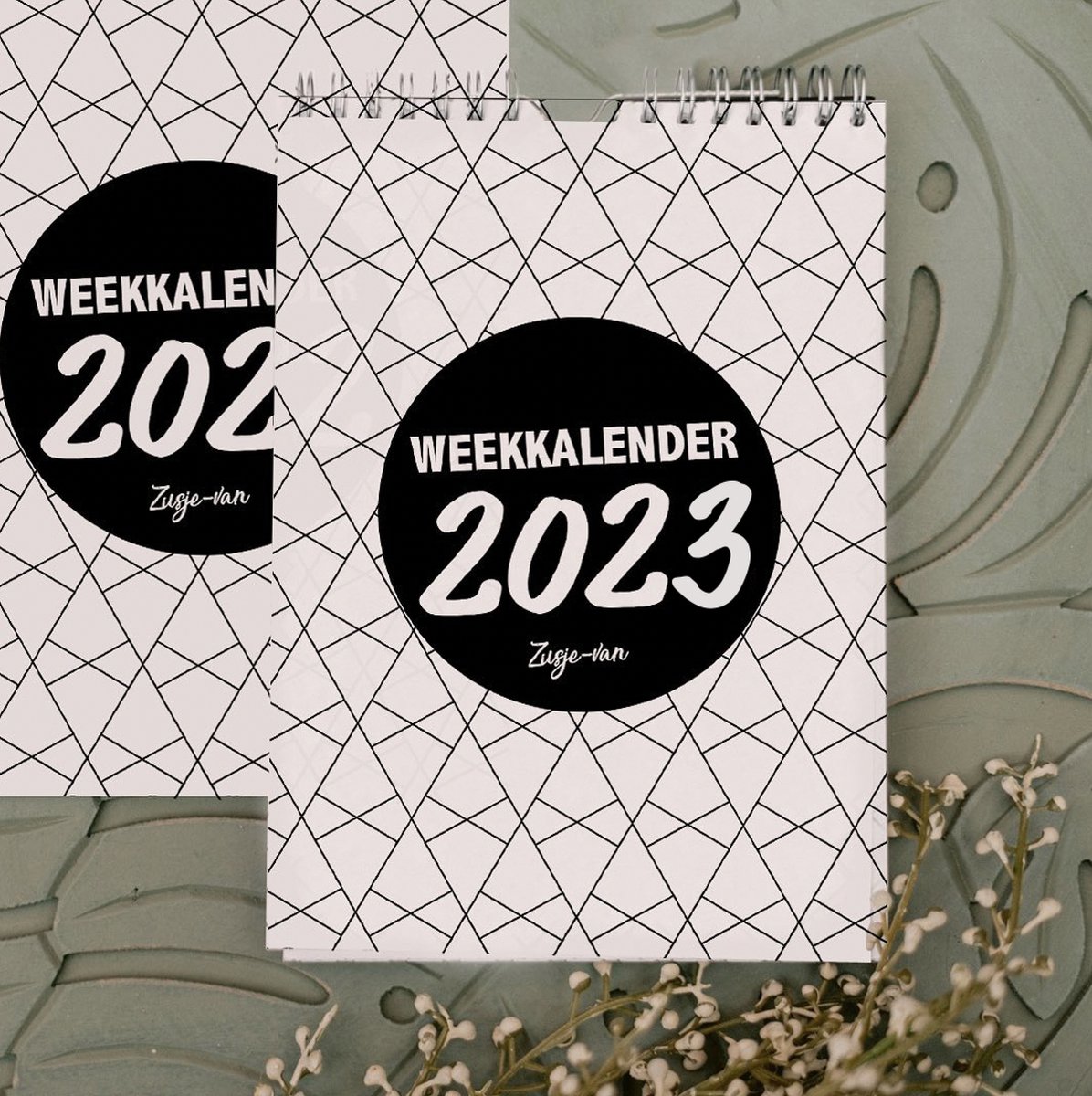 Zusje-van Weekkalender 2023 Zwart-wit met kalender haakje