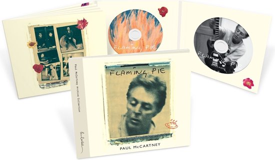 Uitklapbare CD-hoes met twee discs. De voorkant toont een portret van Paul McCartney met de tekst "Flaming Pie".