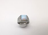 RVS Edelsteen Opaal zilverkleurig Griekse design Ring. Maat 23. Vierkant ringen met beschermsteen. geweldige ring zelf te dragen of iemand cadeau te geven.