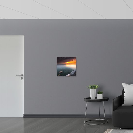 WallClassics - Dibond - Ciel Oranje sur lac - Photo sur aluminium 50x50 cm (Décoration murale en métal)