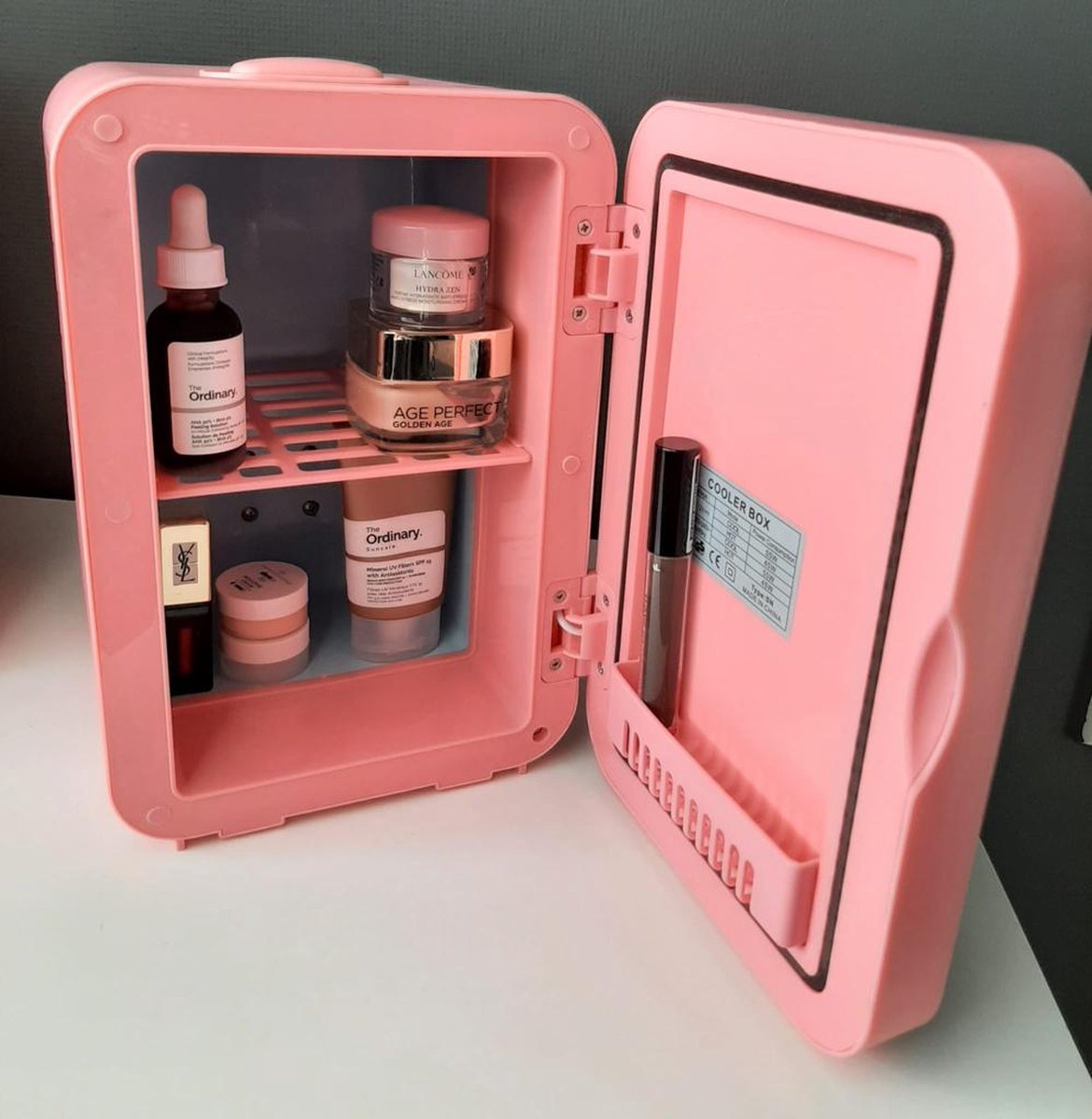 RoamTrippers Mini Frigo - Maquillage et Soins Beauty - Avec Miroir