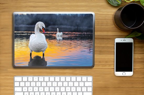 Laptop sticker - 11.6 inch - Zwaan - Vogel - Zonsondergang - Water - 30x21cm - Laptopstickers - Laptop skin - Cover