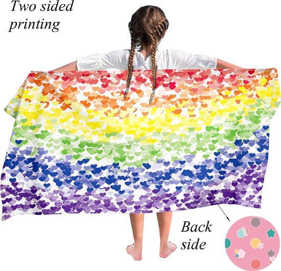 Ulticool - Handdoek - Regenboog Vlag Decoratie Hartjes - Badhanddoek Strandlaken - Kind Meisje Jongen - Sneldrogend Badlaken - 140 x 70 cm - voor Reizen Fitness Gym Sport Spa Yoga – Lichtgewicht Reishanddoek - Microfiber - Kleed Reis Doek